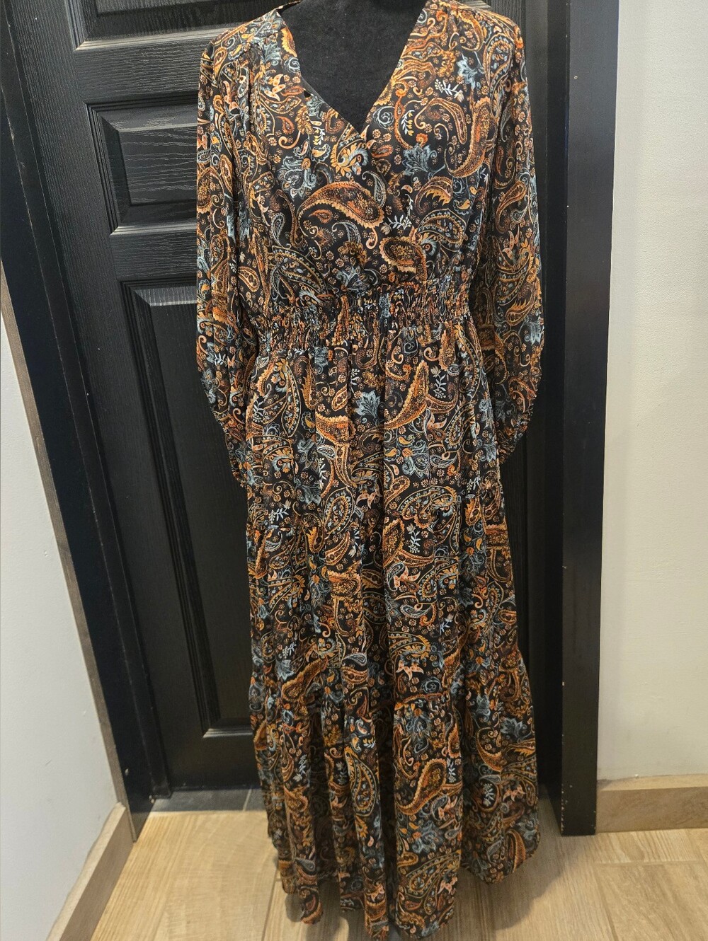 Sandra Darren | Paisley Print Long Sleeve Maxi Dress